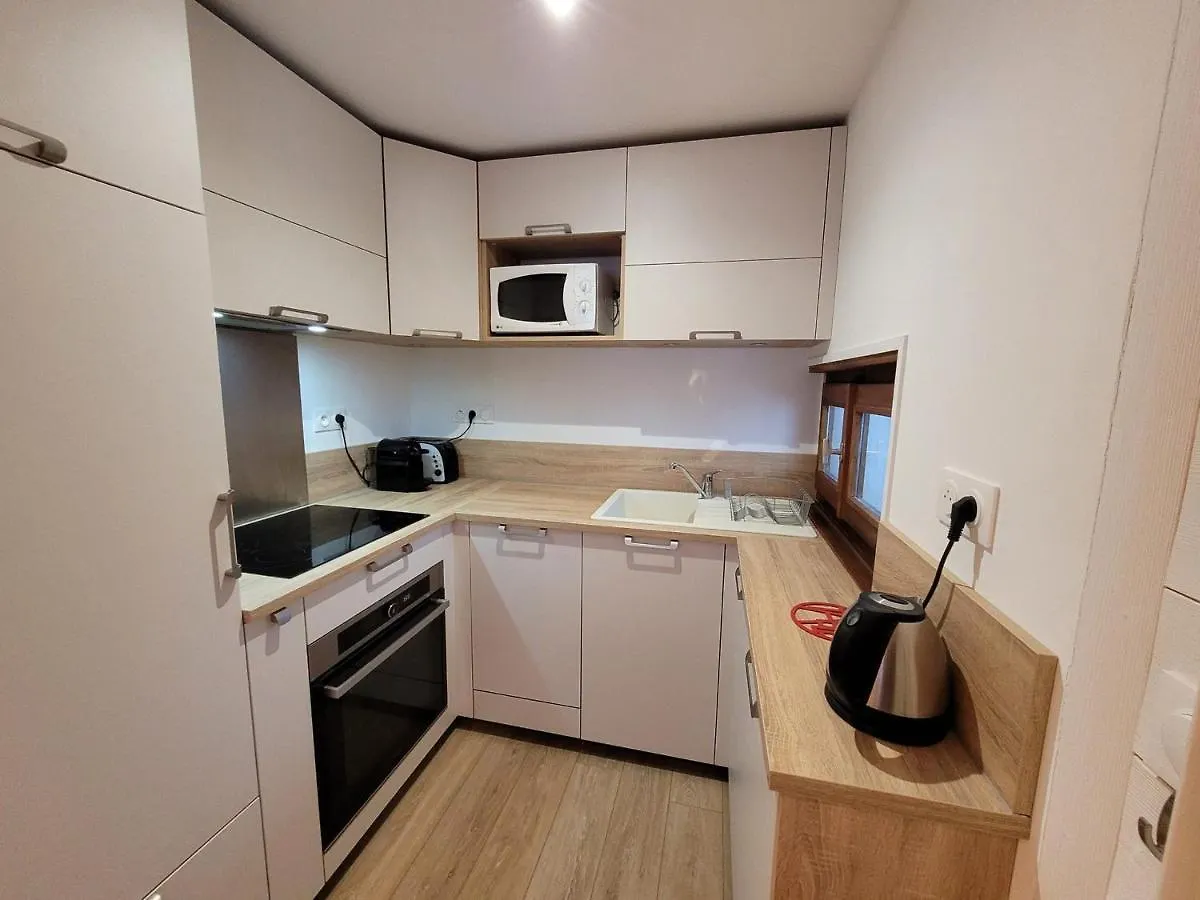Bel Appartement Renove 2 Pieces Avec Balcons, Proche Du Centre, Parking, Wi-Fi - Fr-1-598-119 Les Gets 0*,